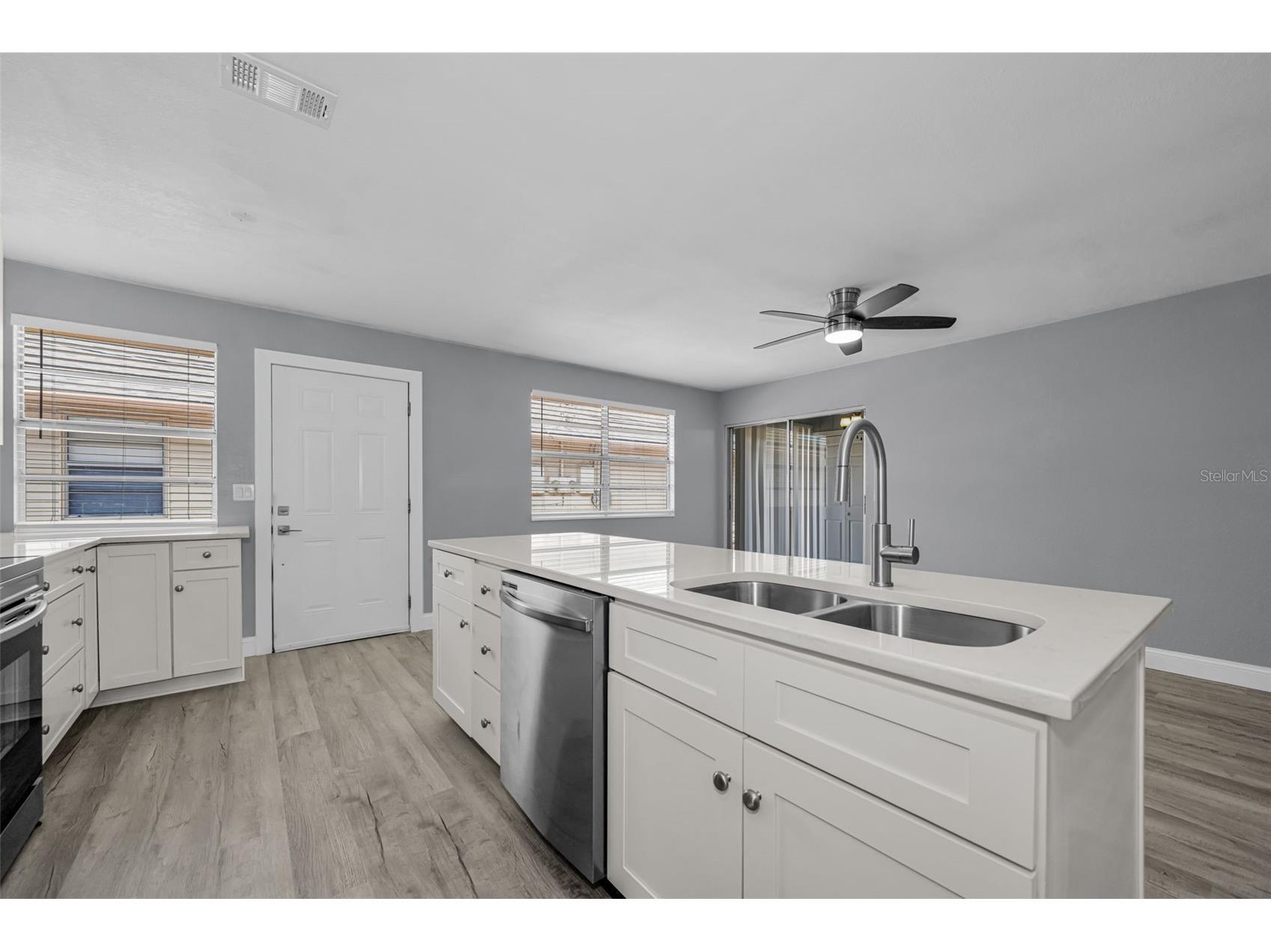 1231 Illinois Avenue Palm Harbor FL 34683 TB8503172 image11