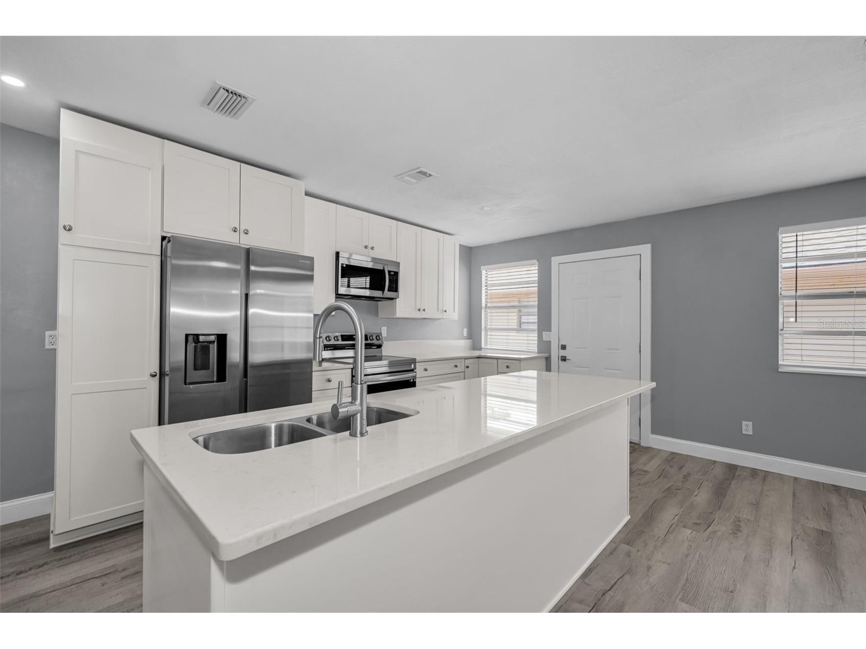 1231 Illinois Avenue Palm Harbor FL 34683 TB8503172 image7