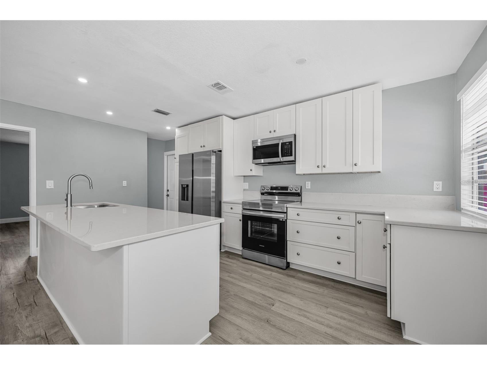 1231 Illinois Avenue Palm Harbor FL 34683 TB8503172 image8