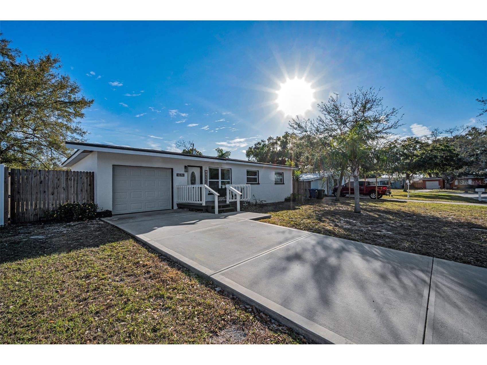 1231 Little John Lane Dunedin FL 34698 TB8525323 image1