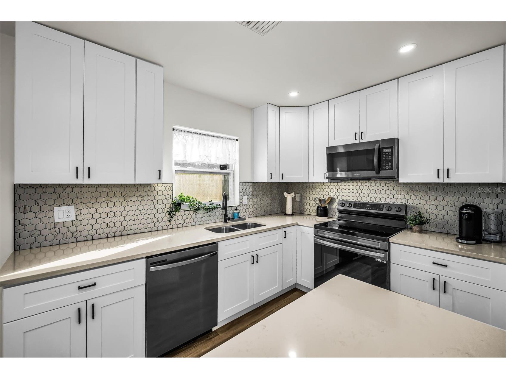 1231 Little John Lane Dunedin FL 34698 TB8525323 image7