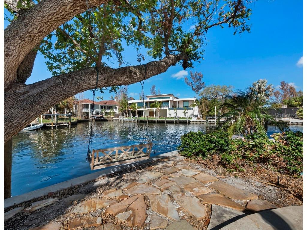 1231 Starboard Lane Sarasota FL 34242 A4628188 image1