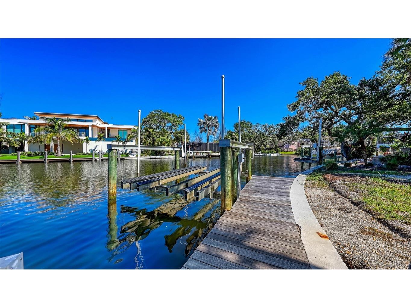 1231 Starboard Lane Sarasota FL 34242 - LITTLE SARASOTA BAY ICW A4655743 image12