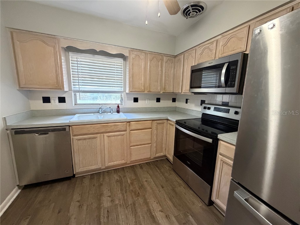 1231 Vantage Drive Orlando FL 32806 O6360393 image5