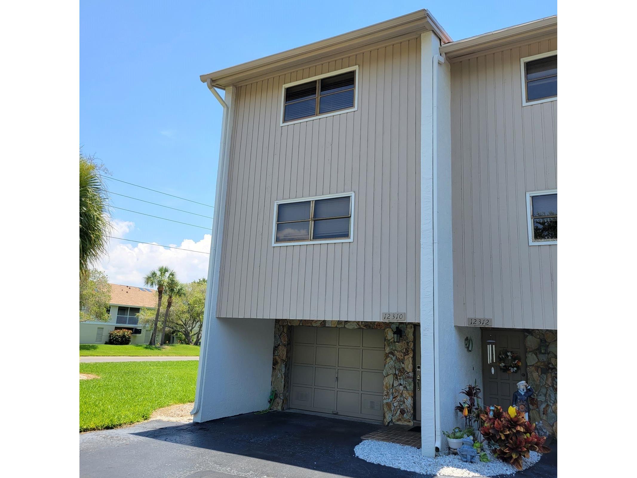 12310 Capri Circle N Treasure Island FL 33706 TB8423083 image1