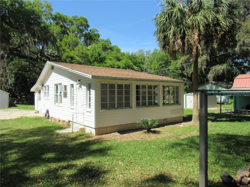 12310 SE 130th Court Ocklawaha FL 32179 OM674000 image1