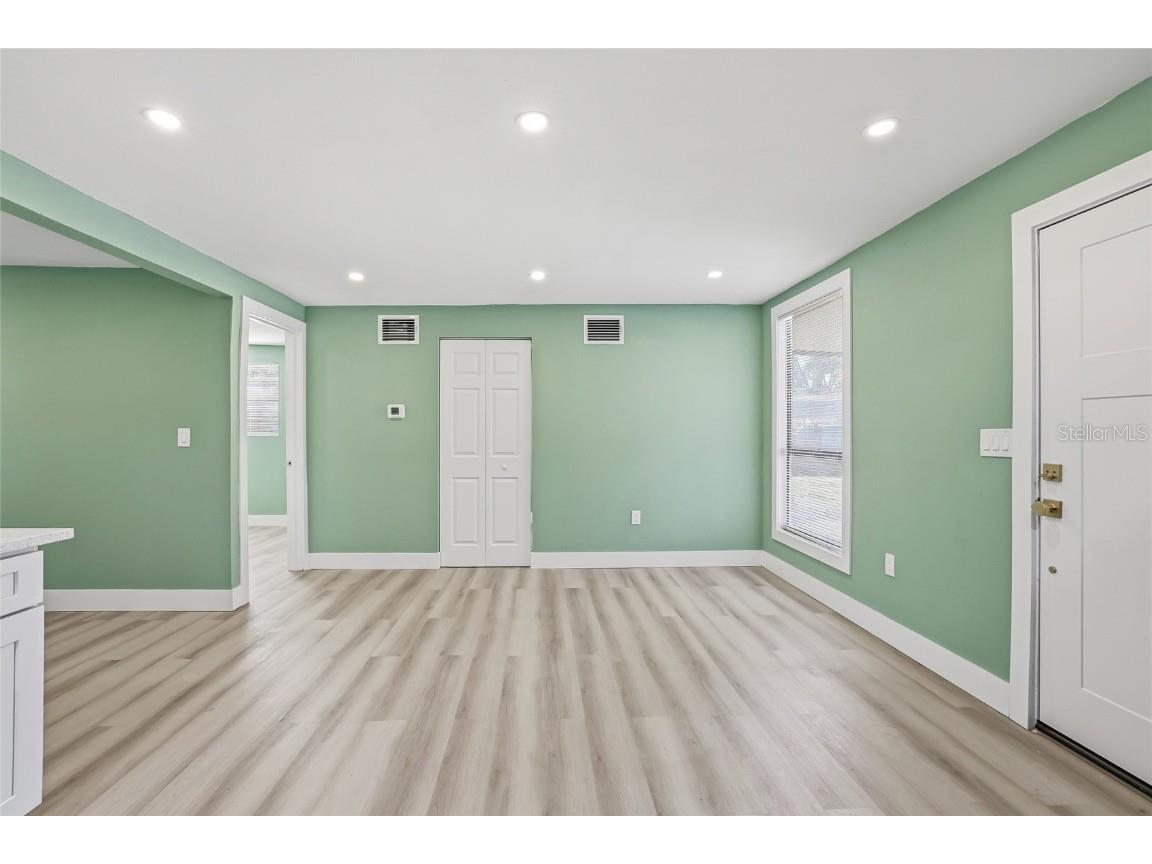 12313 Taliaferro Avenue Tampa FL 33612 TB8457143 image29