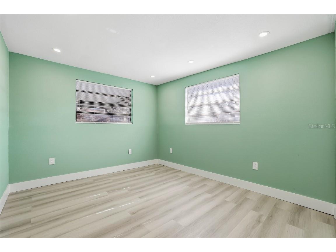 12313 Taliaferro Avenue Tampa FL 33612 TB8457143 image32