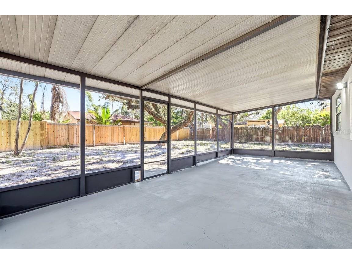 12313 Taliaferro Avenue Tampa FL 33612 TB8457143 image38