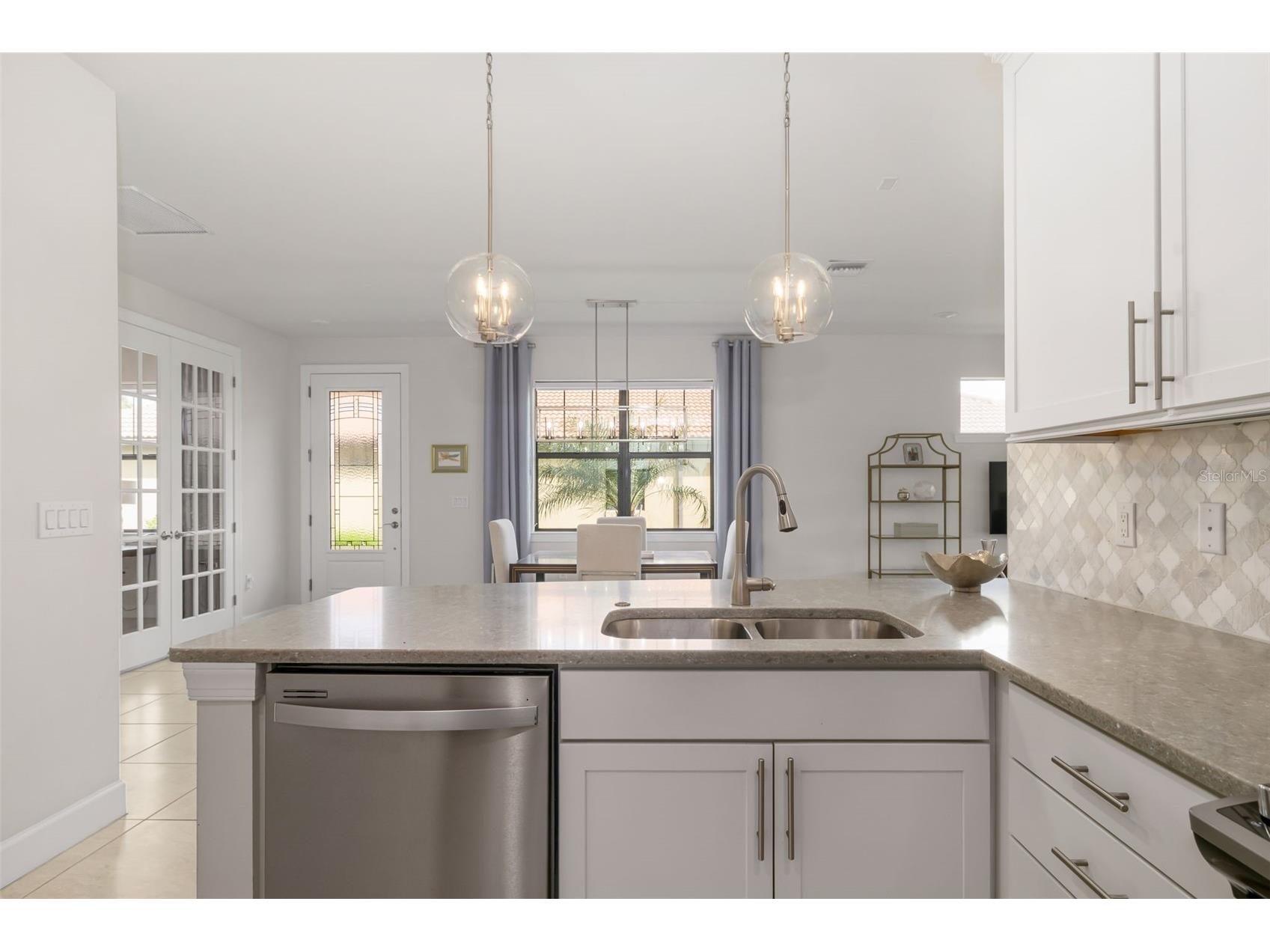 12314 Myrtle Bay Court Sarasota FL 34238 A4688267 image10