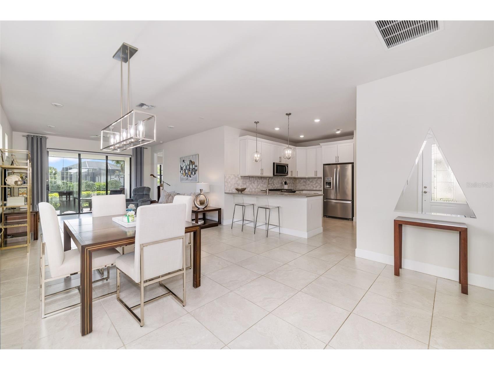 12314 Myrtle Bay Court Sarasota FL 34238 A4688267 image3