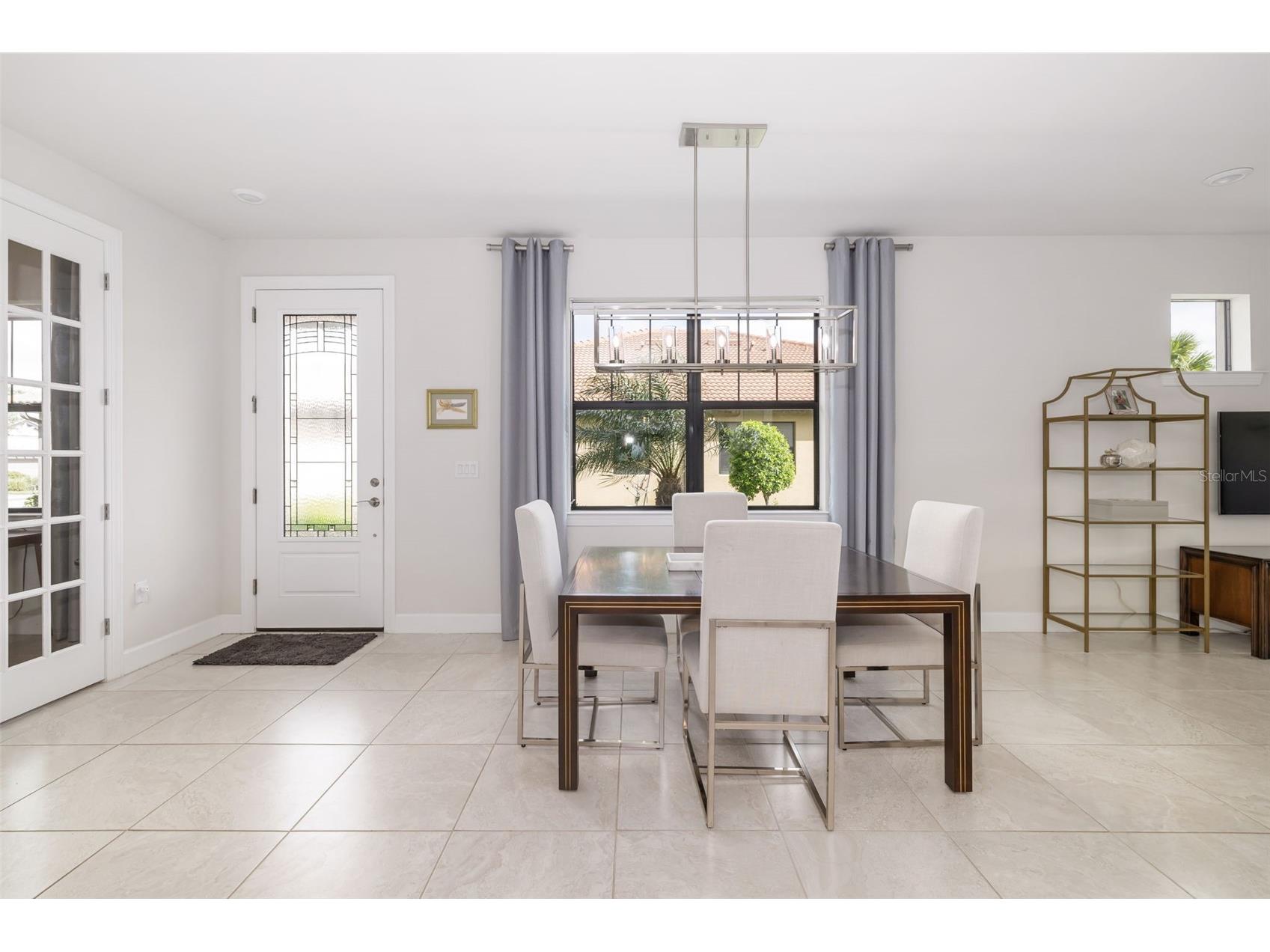 12314 Myrtle Bay Court Sarasota FL 34238 A4688267 image5