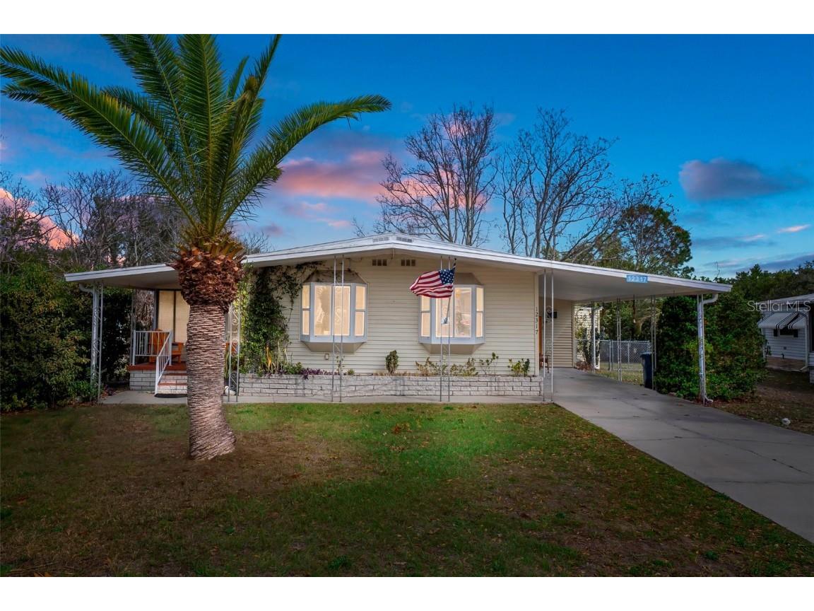 12317 Hallmark Avenue Brooksville FL 34613 TB8353135 image1