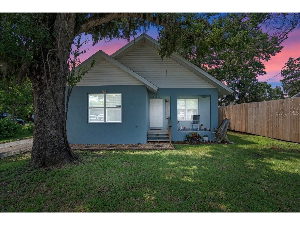 1232 30th Avenue E Bradenton FL 34208 W7867270 image1