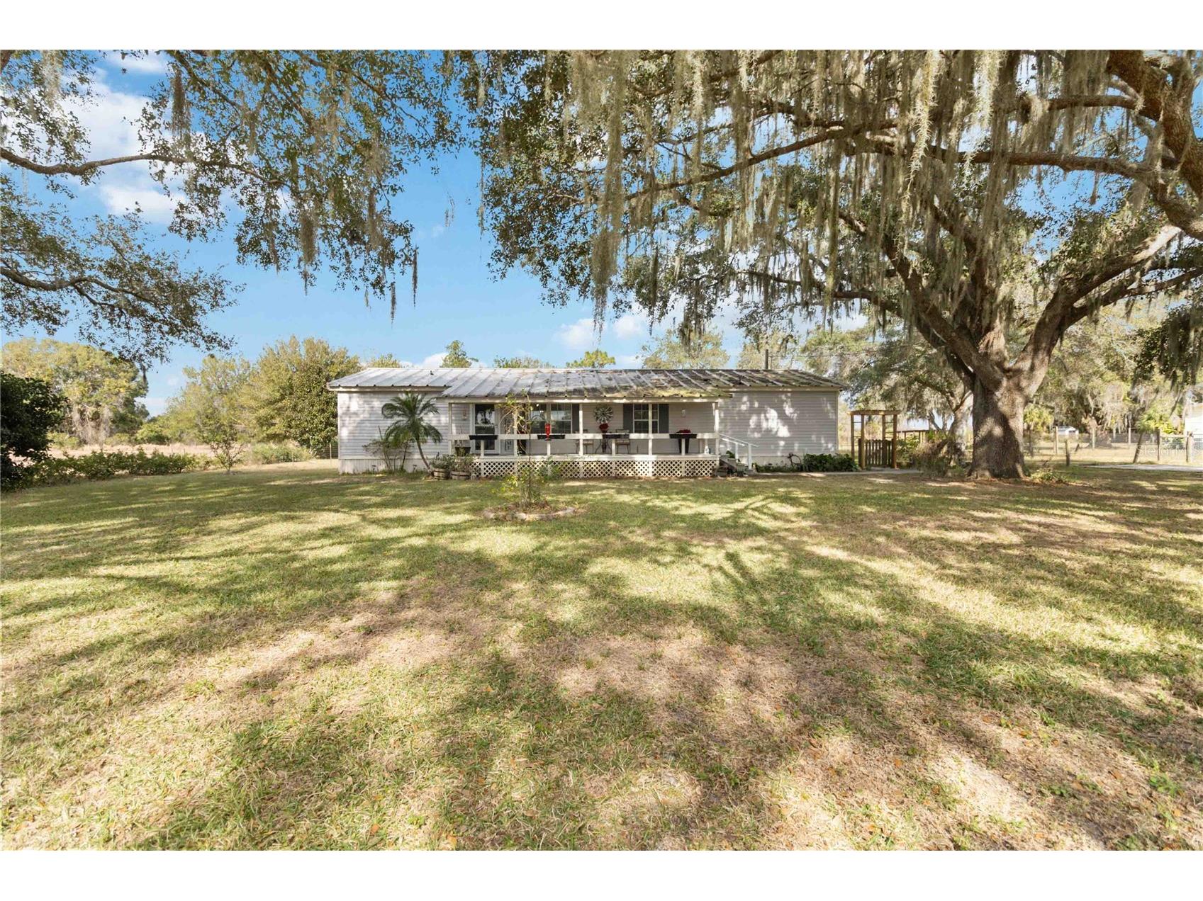 1232 Harvey Road Kenansville FL 34739 O6373732 image1