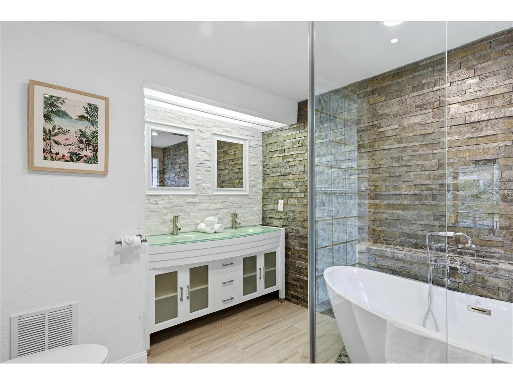 1232 Northport Drive Sarasota FL 34242 TB8519681 image13