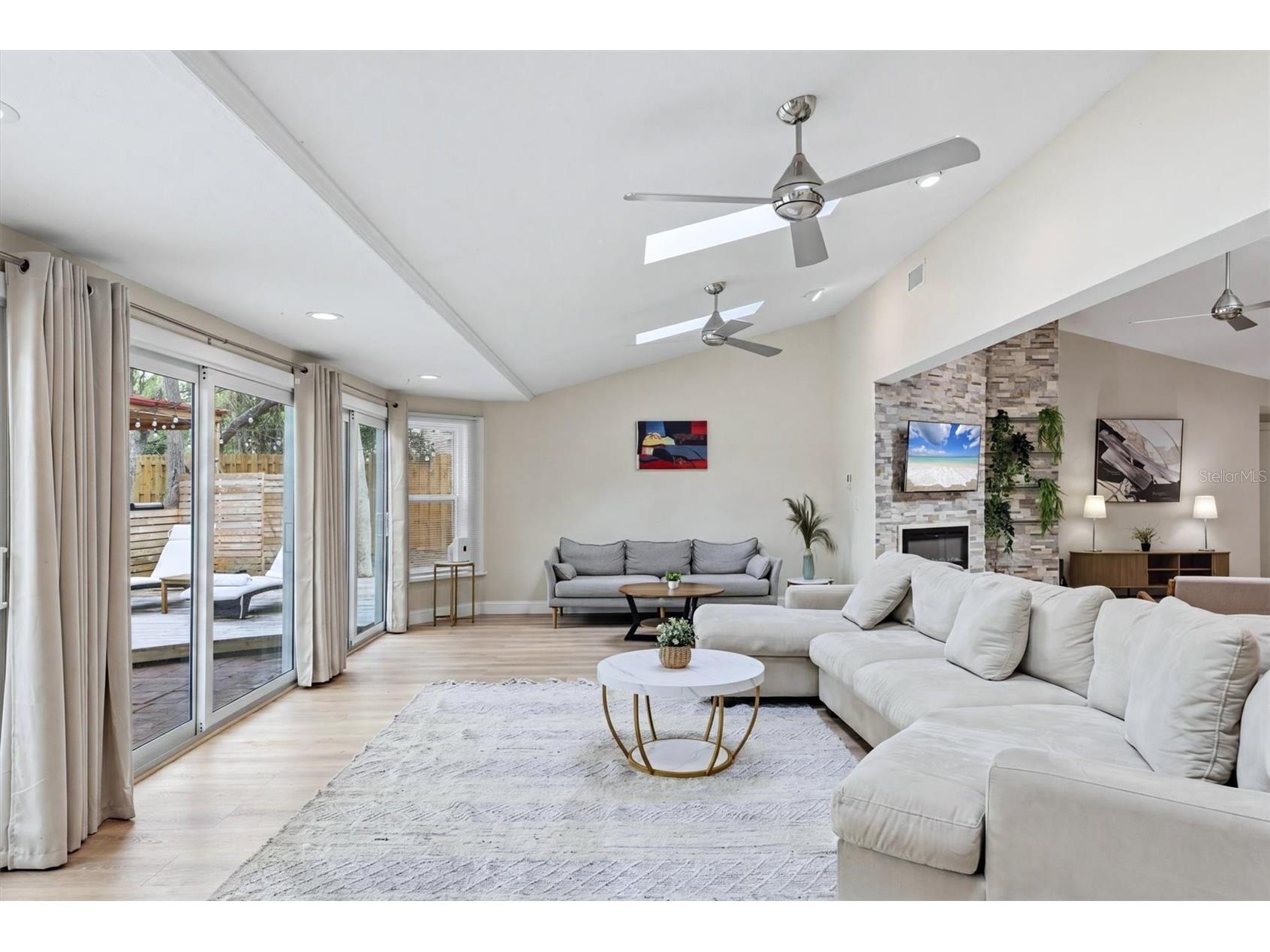1232 Northport Drive Sarasota FL 34242 TB8519681 image8