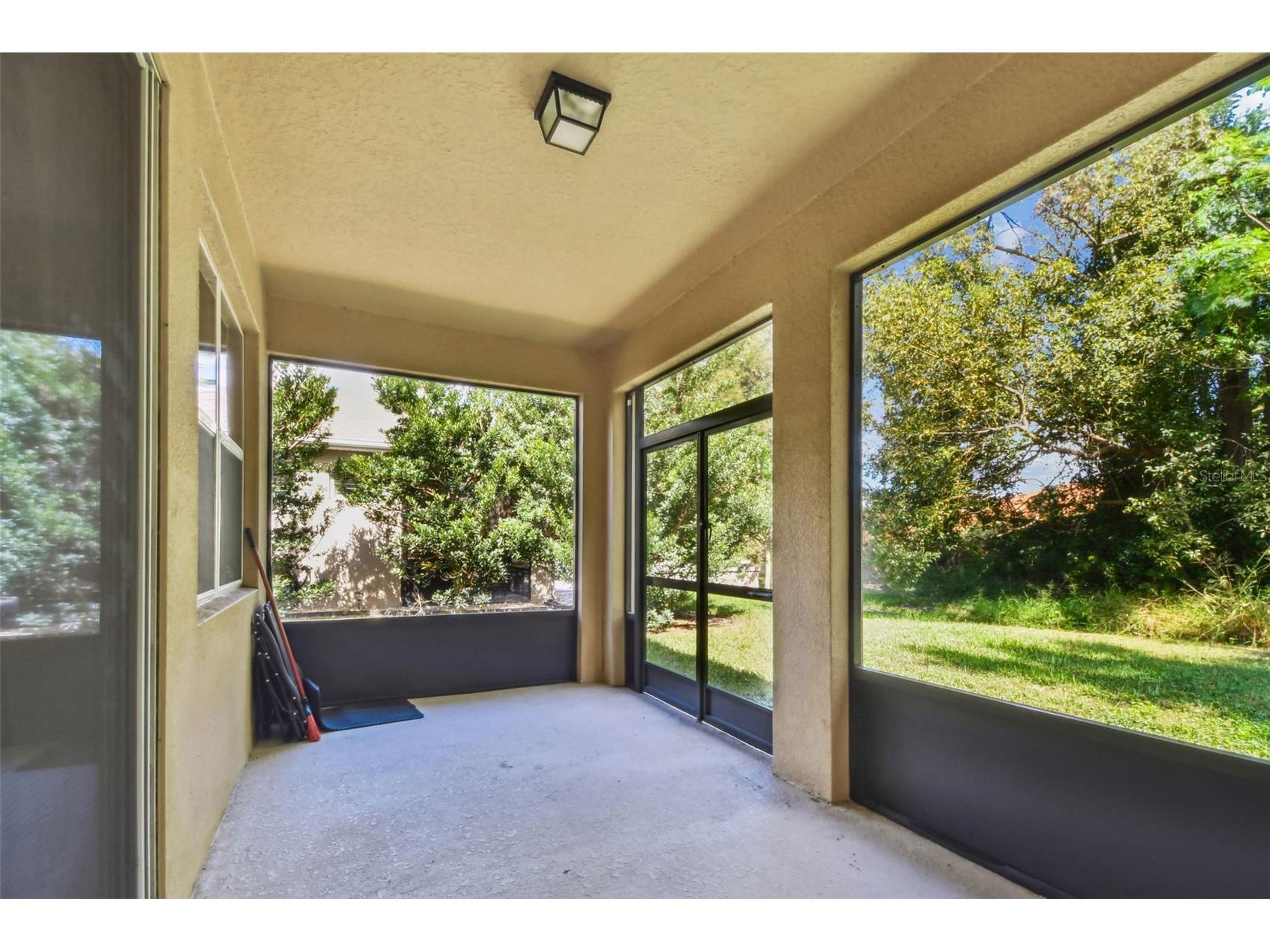 12322 Eastpointe Drive Dade City FL 33525 TB8448546 image23