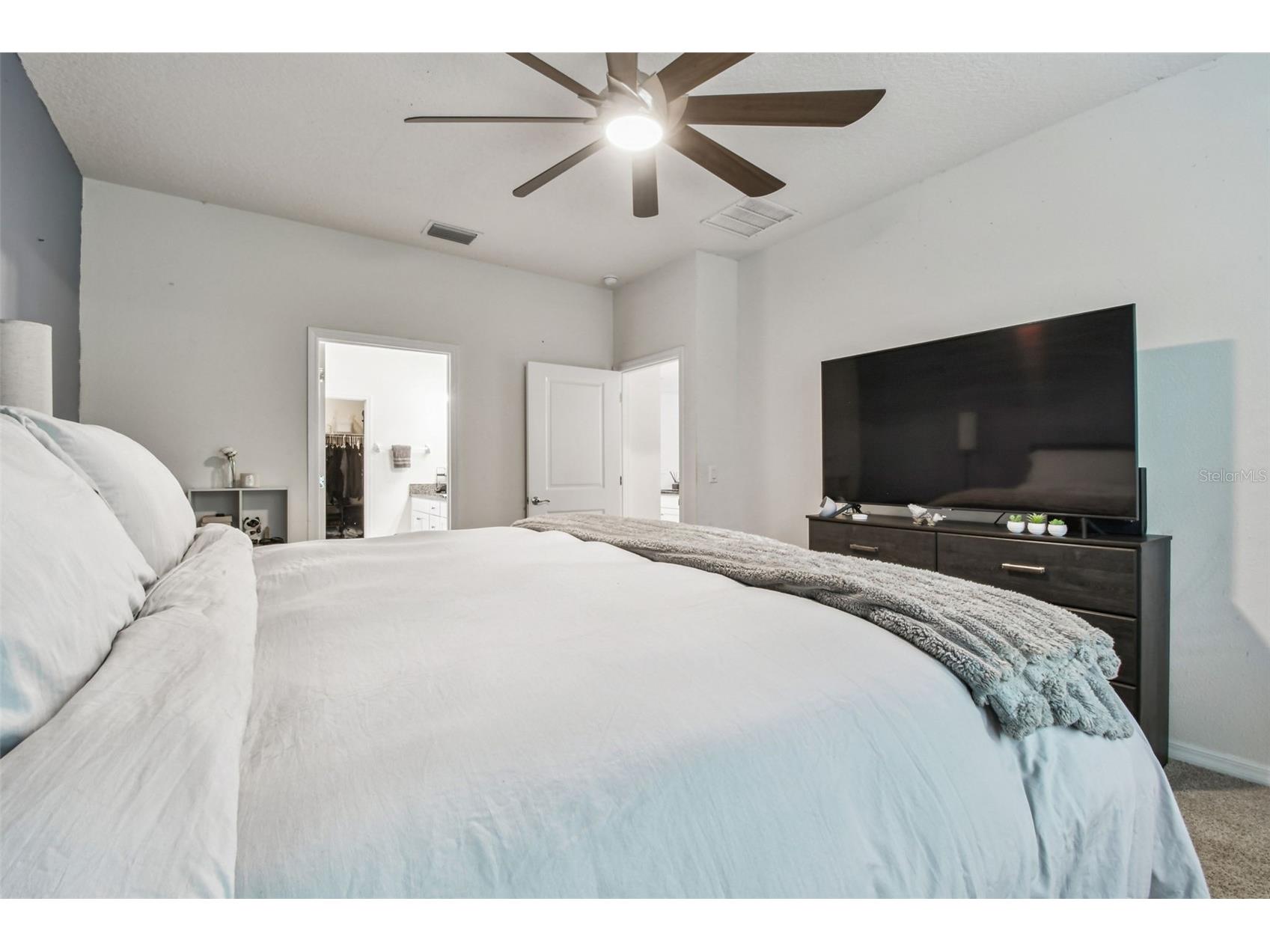 12322 Eastpointe Drive Dade City FL 33525 TB8448546 image34