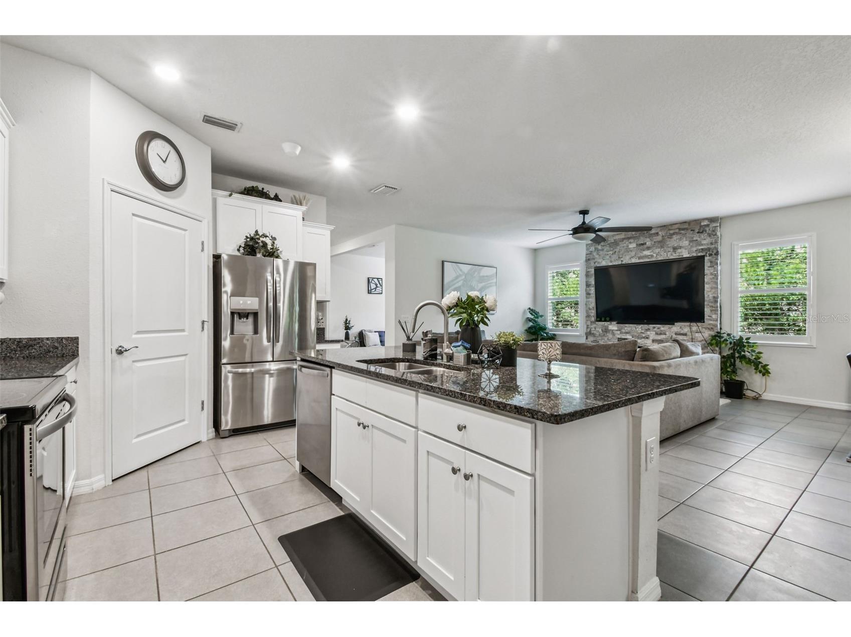 12322 Eastpointe Drive Dade City FL 33525 TB8448546 image40