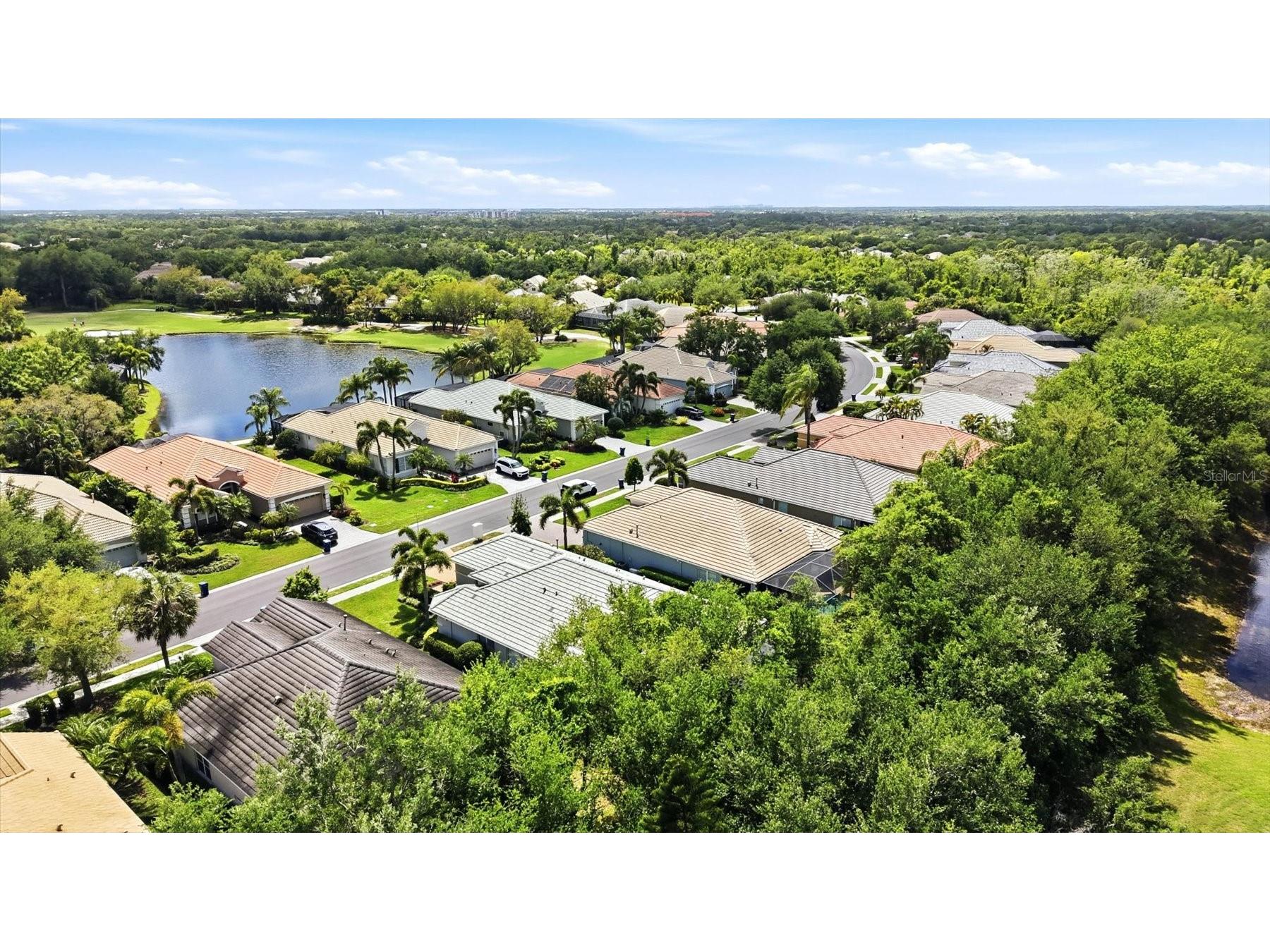 12323 Thornhill Court Lakewood Ranch FL 34202 A4689600 image47