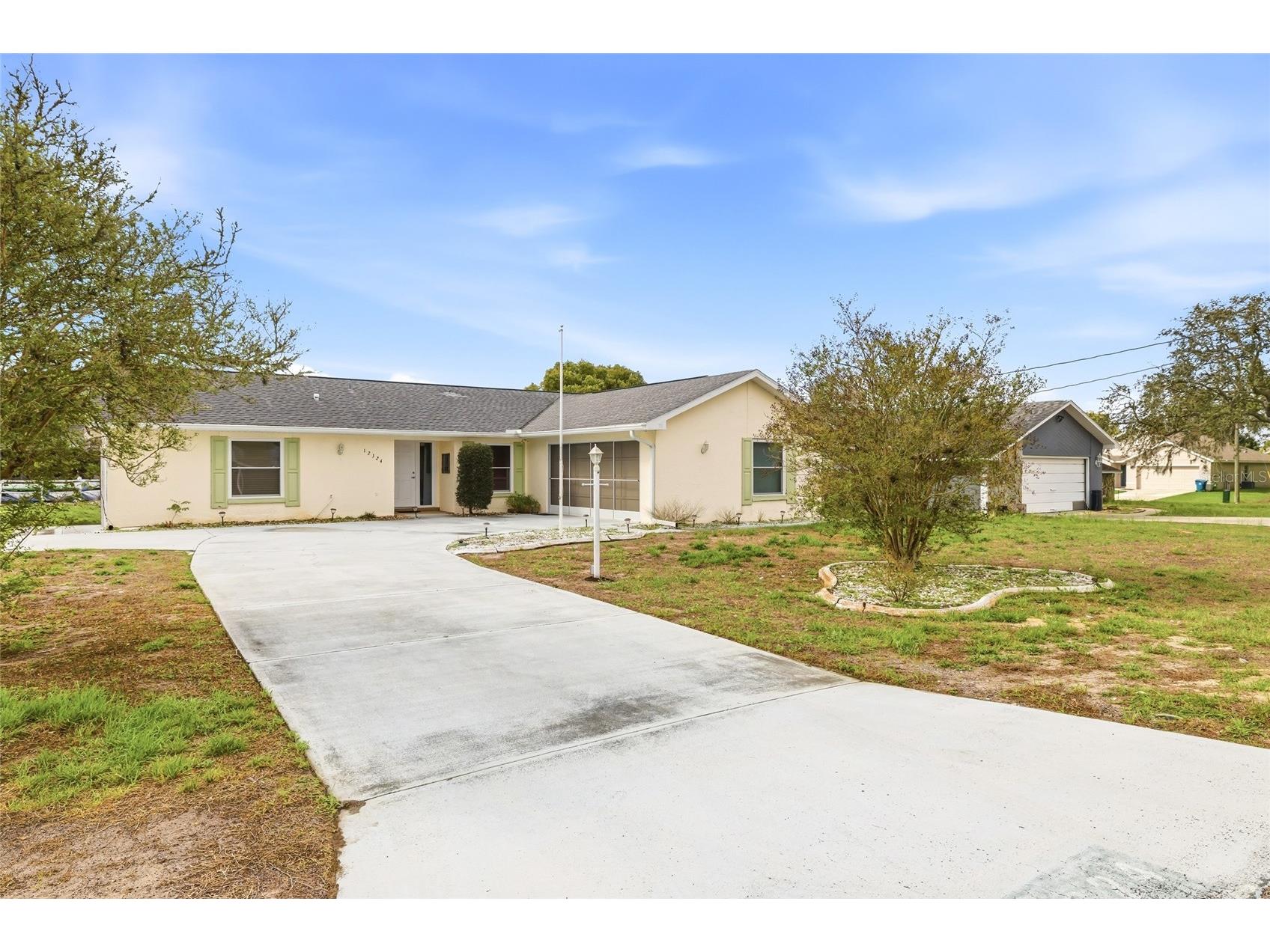 12324 Drayton Drive Spring Hill FL 34609 W7883839 image1