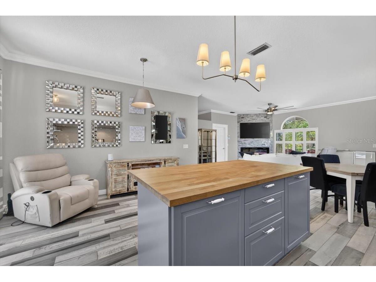 12326 Winding Woods Way Bradenton FL 34202 TB8523839 image17