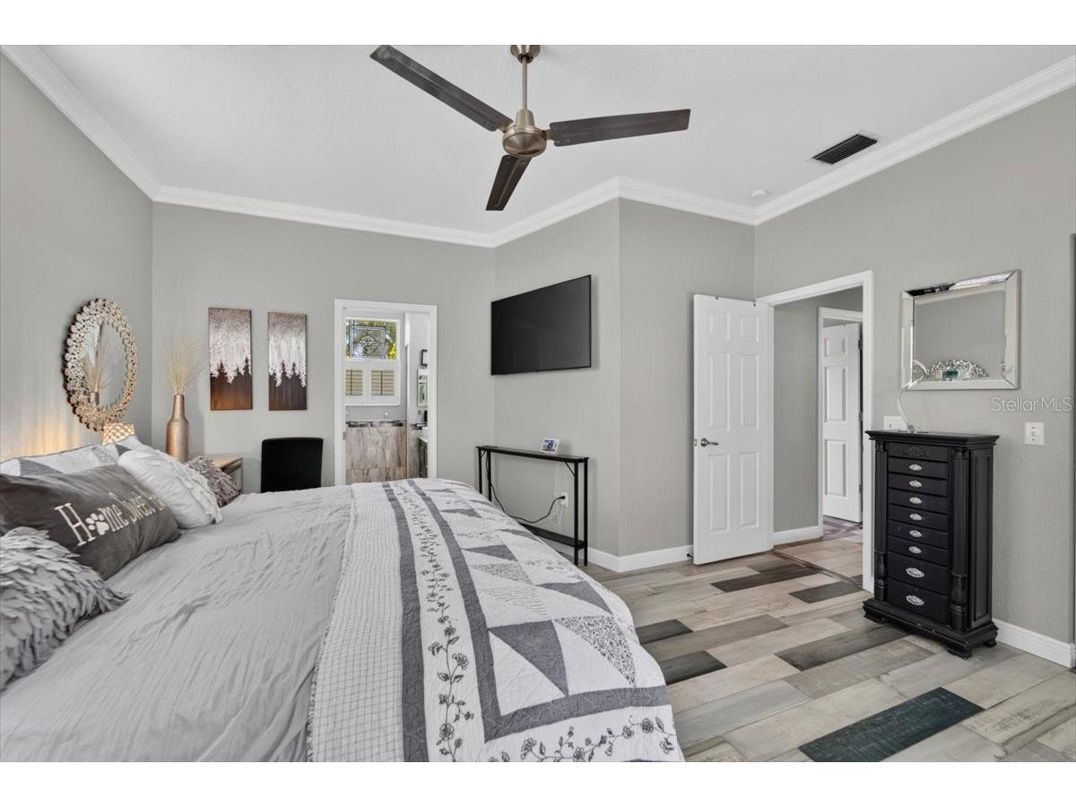 12326 Winding Woods Way Bradenton FL 34202 TB8523839 image24