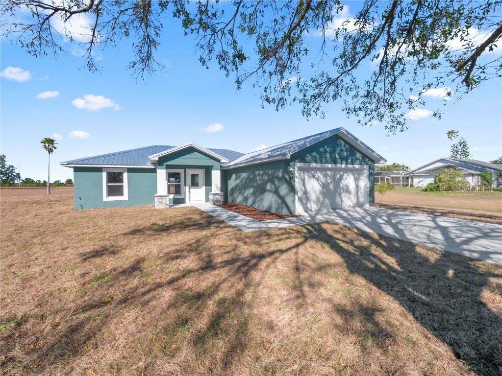1233 Blue Heron Dr Sebring FL 33876 P4924192 image1