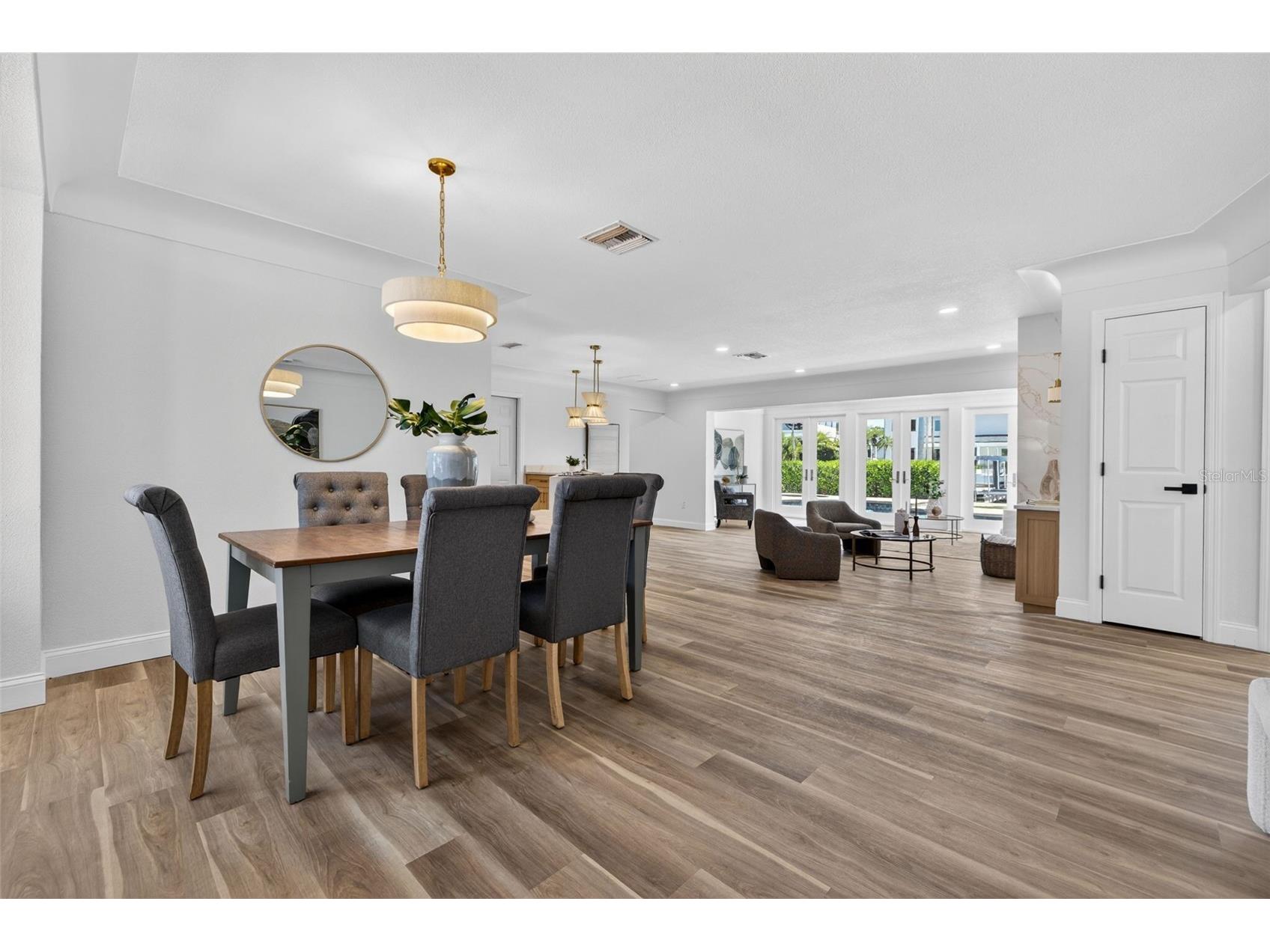 1233 Eden Isle Drive NE Saint Petersburg FL 33704 - TAMPA BAY - SMACKS BAYOU TB8498595 image14