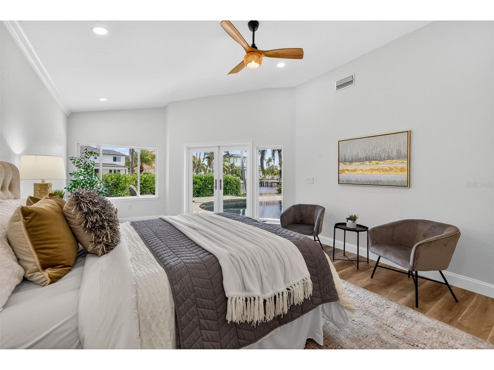 1233 Eden Isle Drive NE Saint Petersburg FL 33704 - TAMPA BAY - SMACKS BAYOU TB8498595 image31