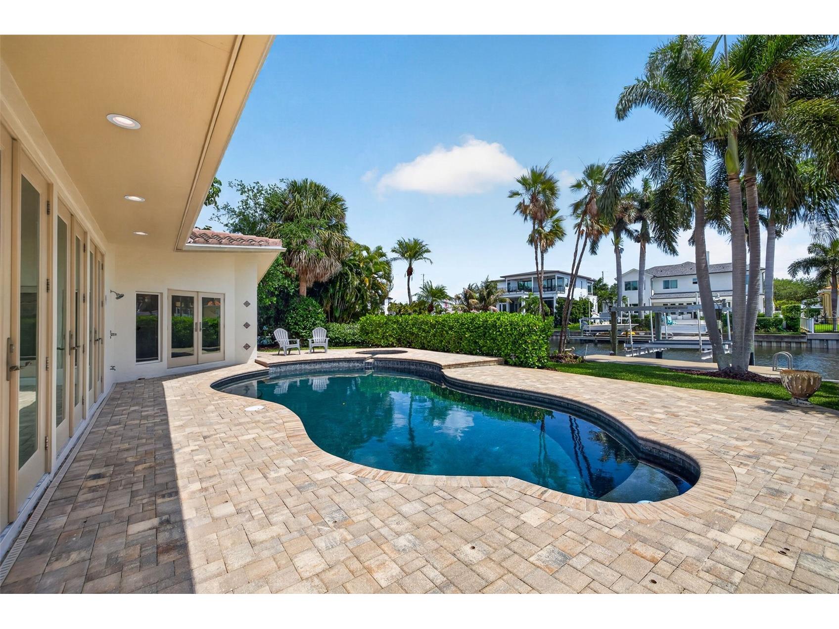 1233 Eden Isle Drive NE Saint Petersburg FL 33704 - TAMPA BAY - SMACKS BAYOU TB8498595 image43