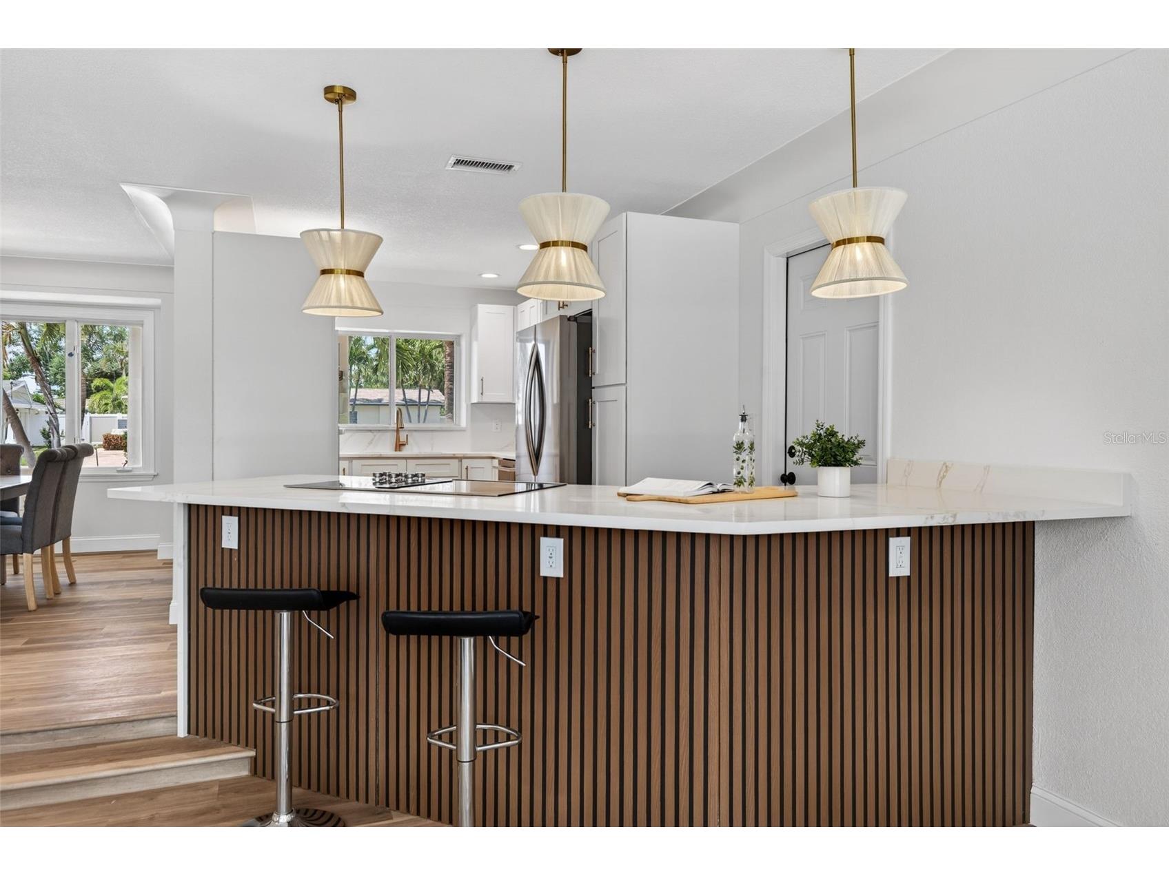 1233 Eden Isle Drive NE Saint Petersburg FL 33704 - TAMPA BAY - SMACKS BAYOU TB8498595 image6