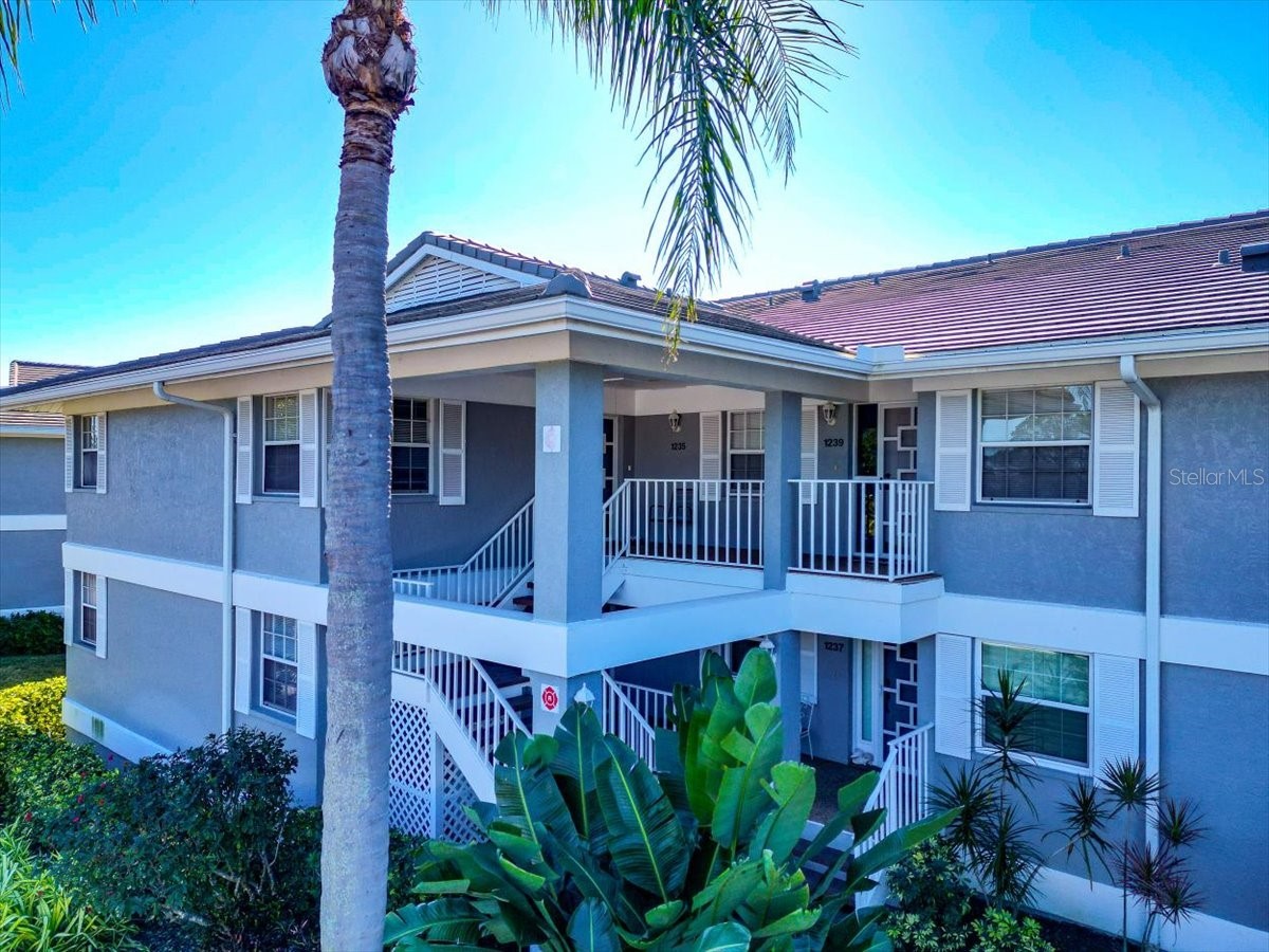 1233 Edgewater Circle #65 Bradenton FL 34209 - PALMA SOLA BAY-BIG WATER VIEW A4680832 image2
