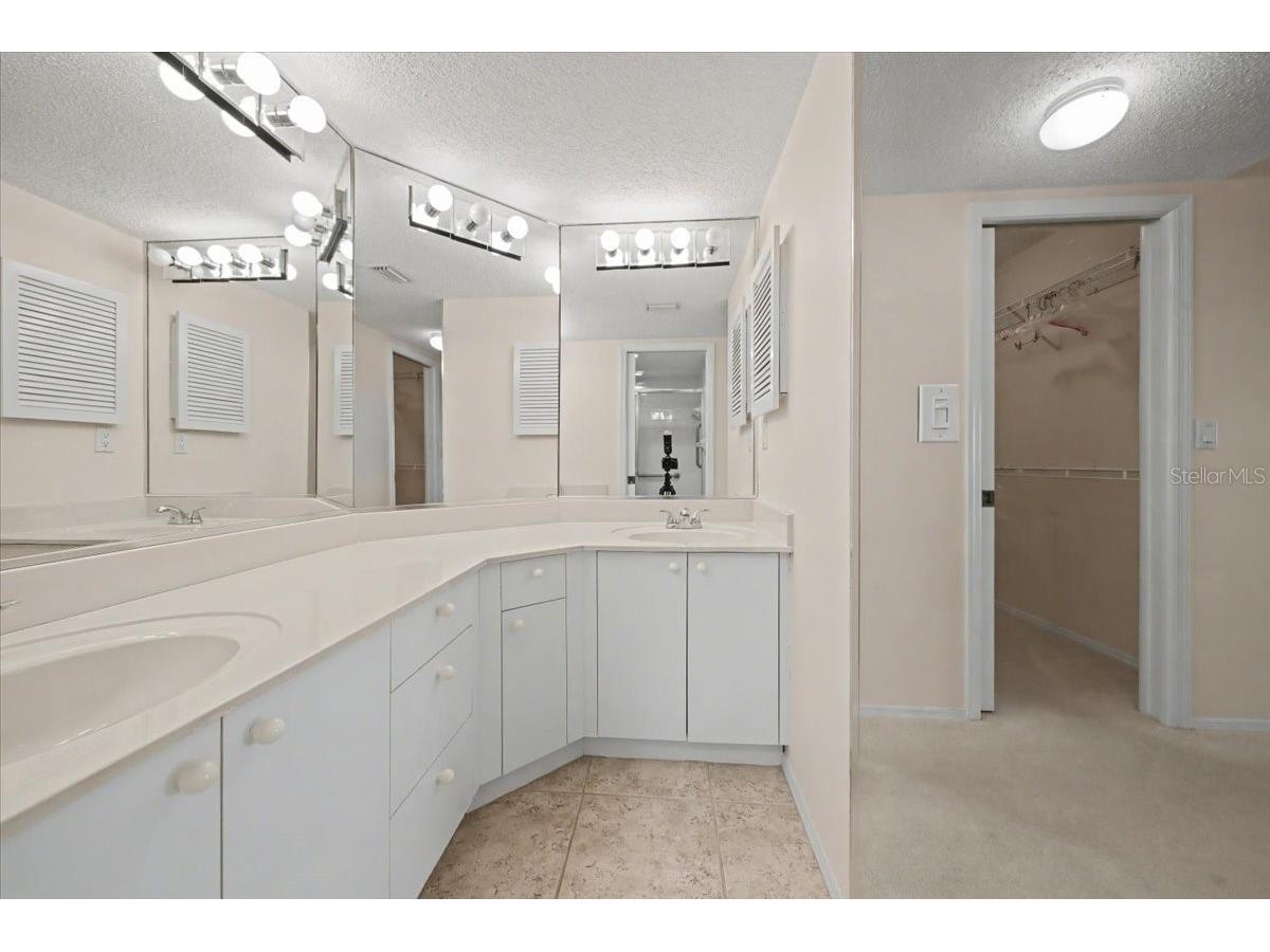 1233 Edgewater Circle #65 Bradenton FL 34209 - PALMA SOLA BAY-BIG WATER VIEW A4680832 image23