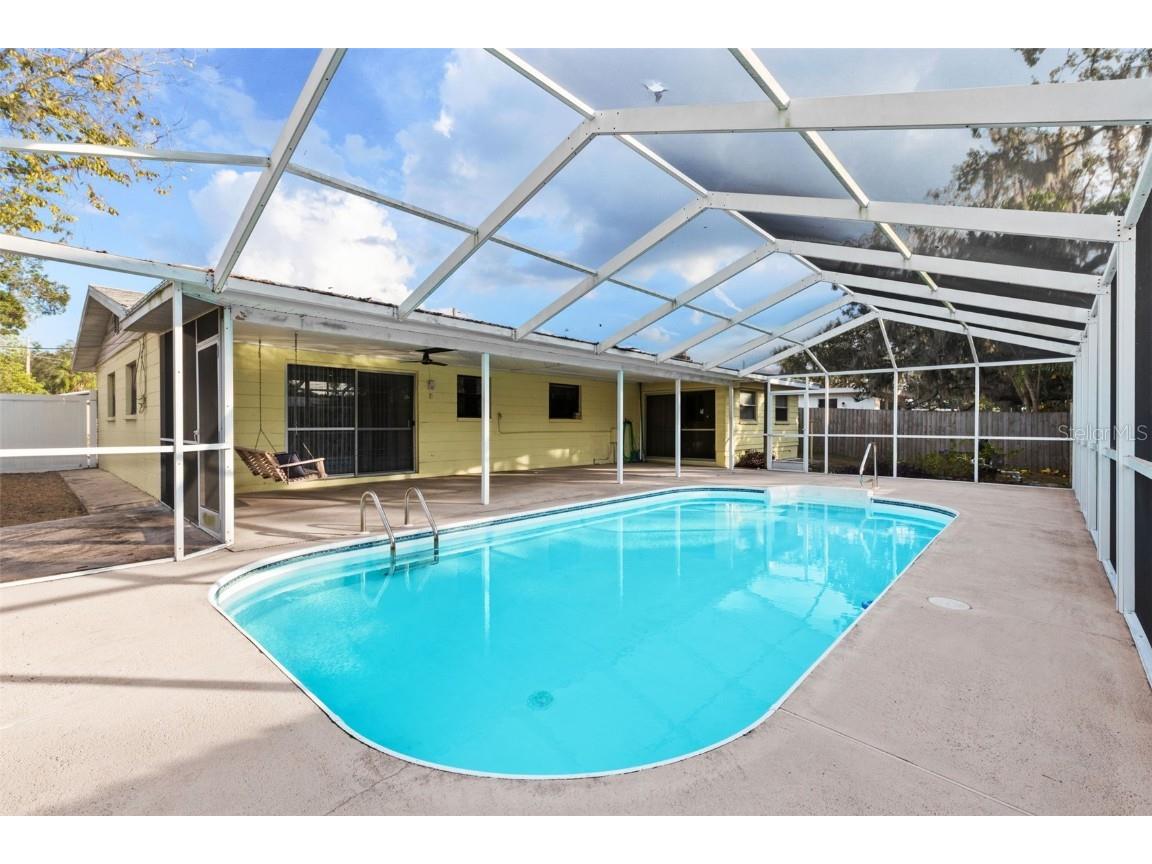 1233 Lorie Circle Brandon FL 33510 TB8451664 image4