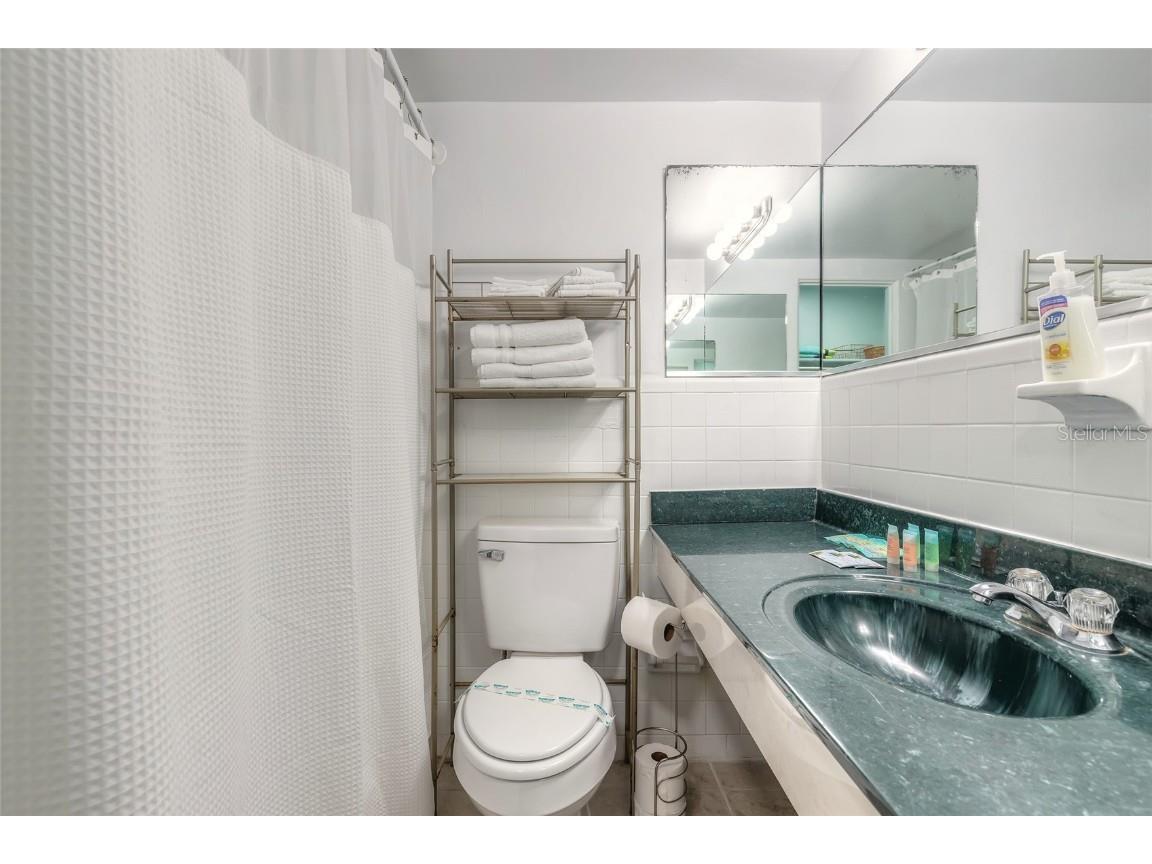 1233 N Atlantic Avenue #3090 Daytona Beach FL 32118 V4942434 image16