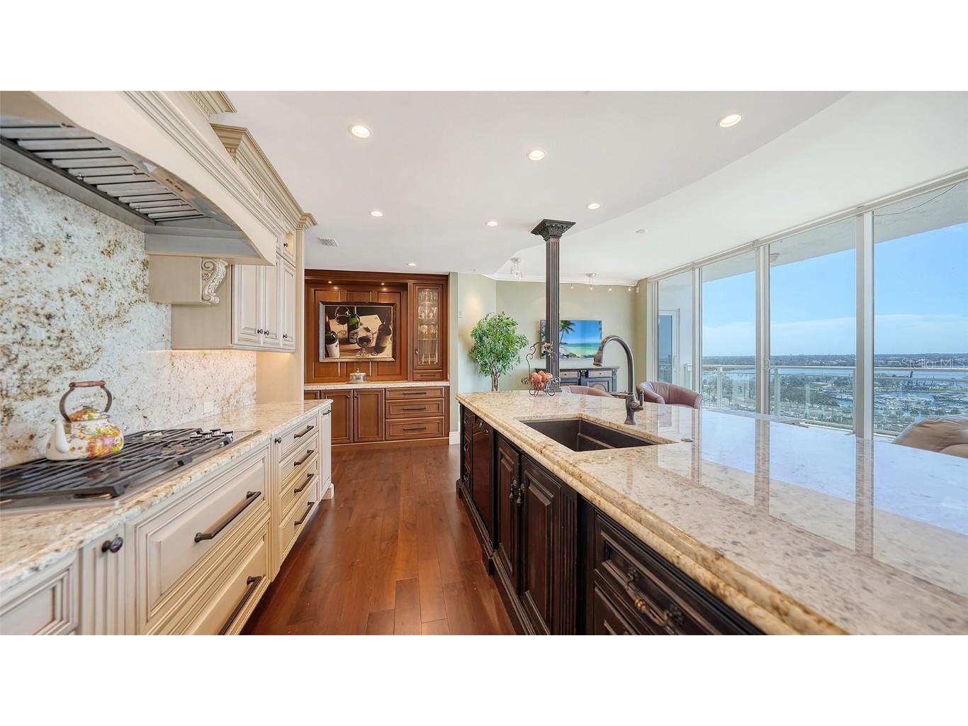 1233 N Gulfstream Avenue #1001 Sarasota FL 34236 - SARASOTA BAY A4626354 image25