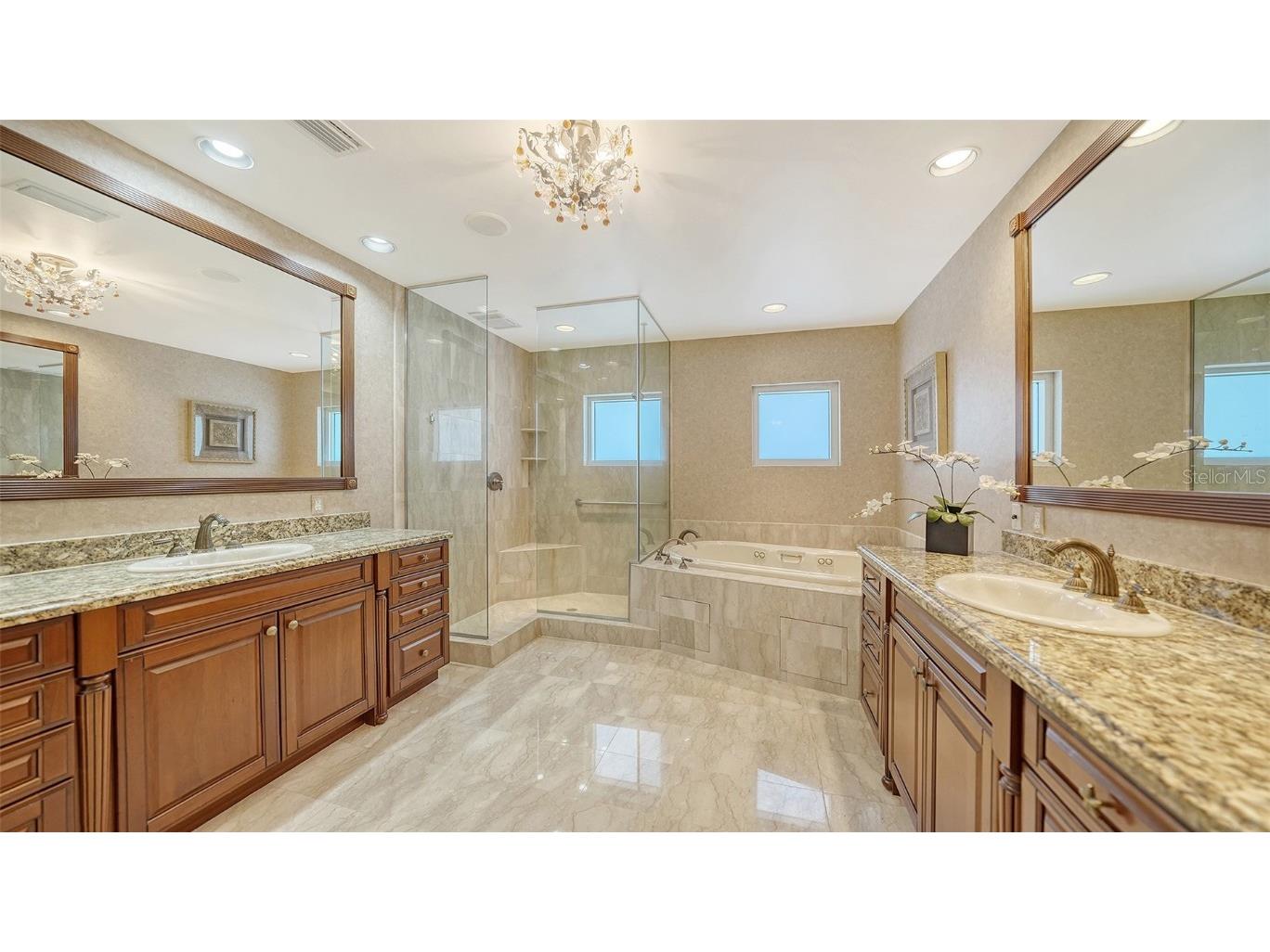 1233 N Gulfstream Avenue #1001 Sarasota FL 34236 - SARASOTA BAY A4626354 image31