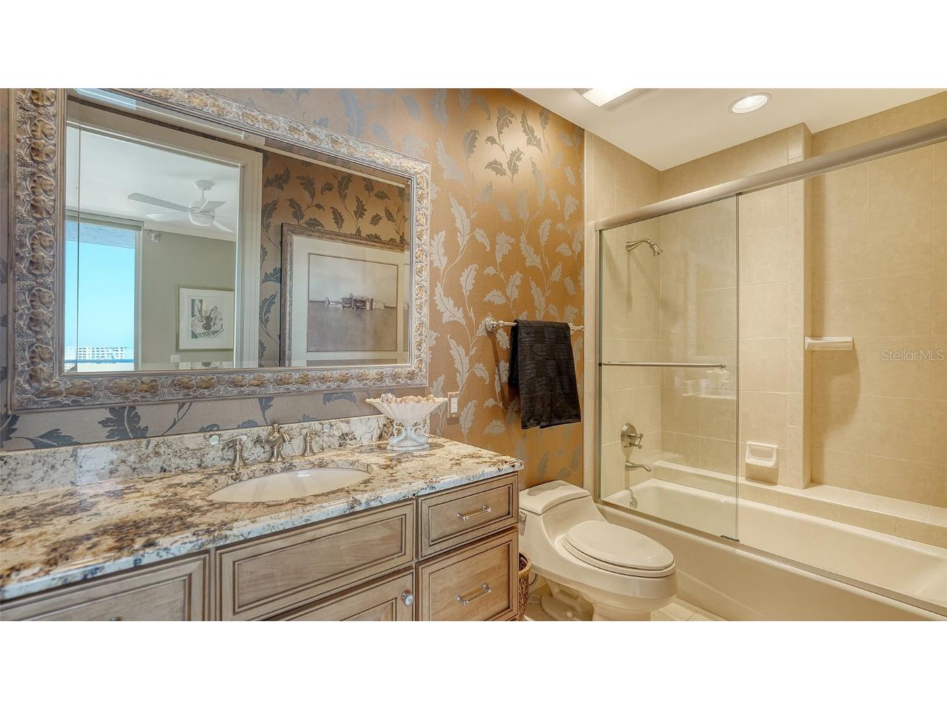 1233 N Gulfstream Avenue #1001 Sarasota FL 34236 - SARASOTA BAY A4626354 image37