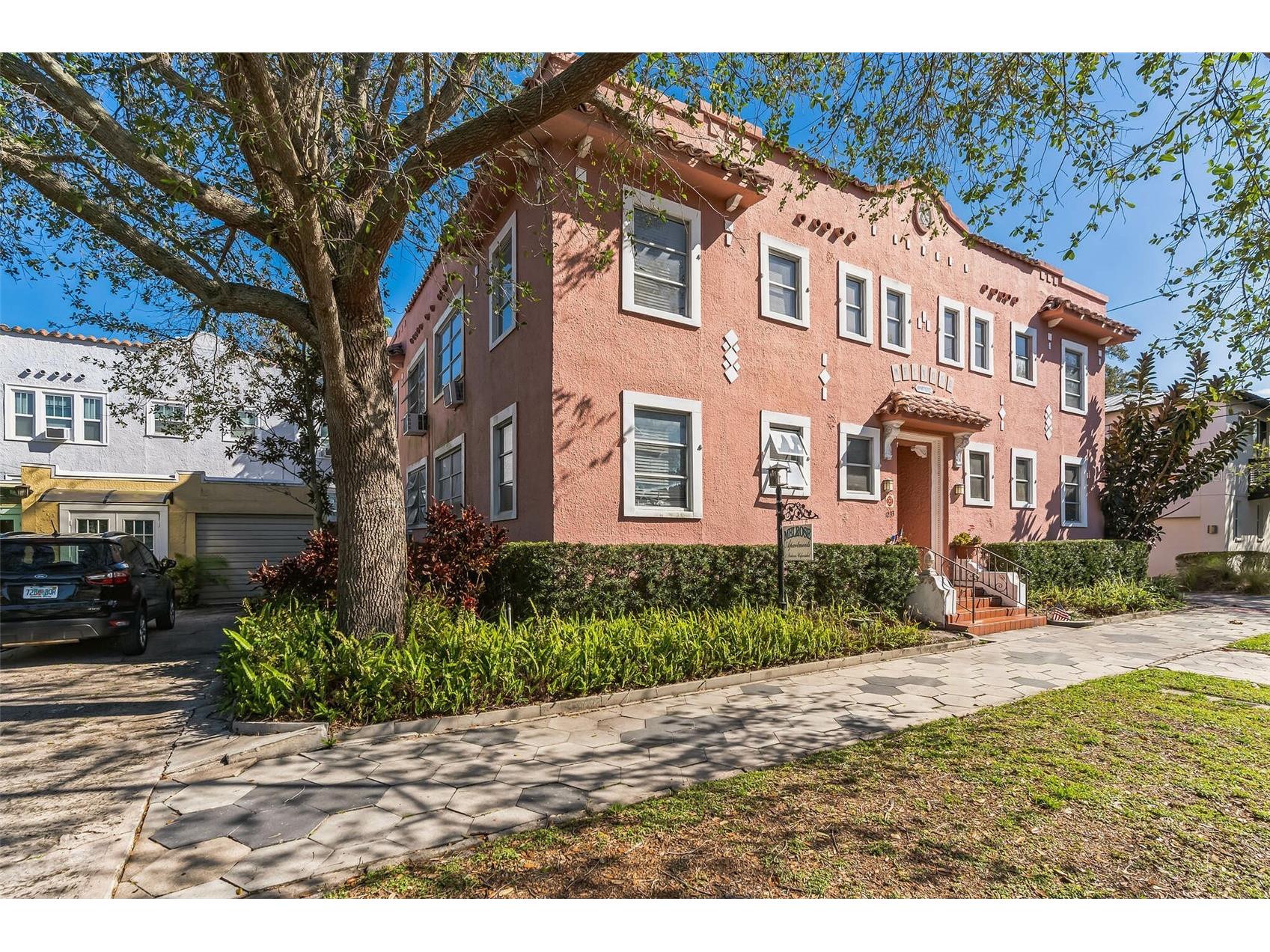 1233 Oak Street NE Saint Petersburg FL 33701 TB8473243 image2