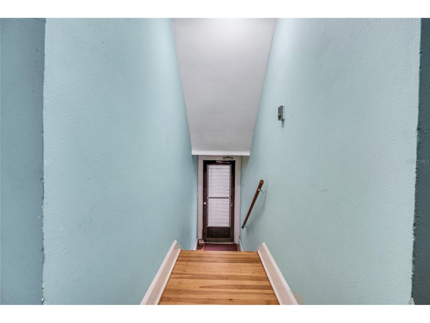 1233 Oak Street NE Saint Petersburg FL 33701 TB8473243 image7