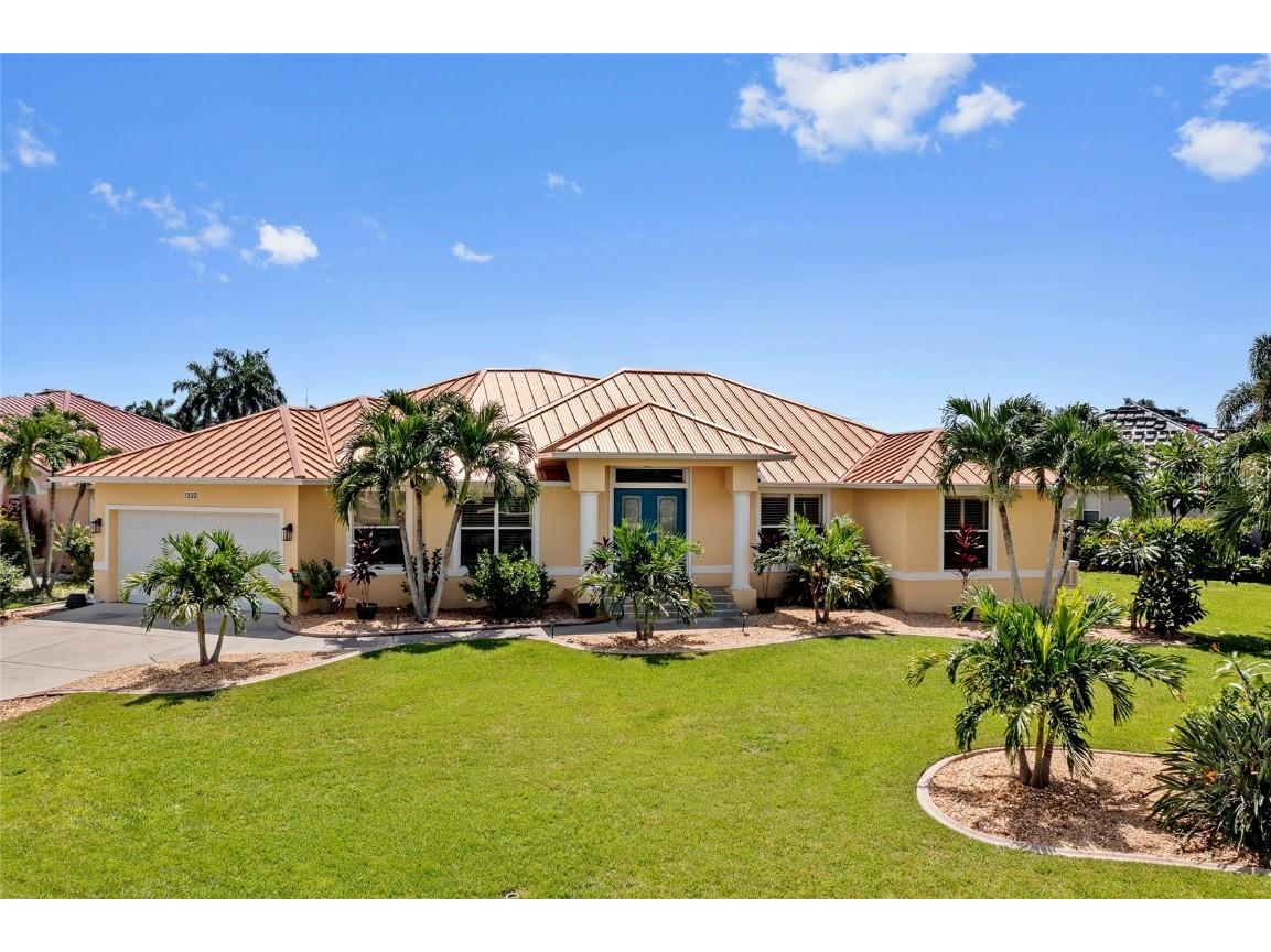 1233 Sea Breeze Court Punta Gorda FL 33950 C7497094 image1