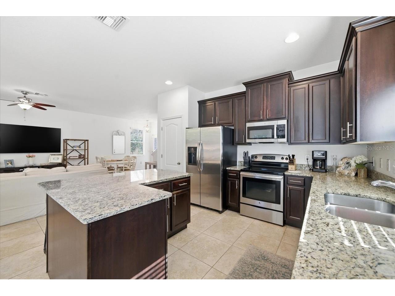 12330 N Rome Avenue Tampa FL 33612 - POND TB8530306 image9