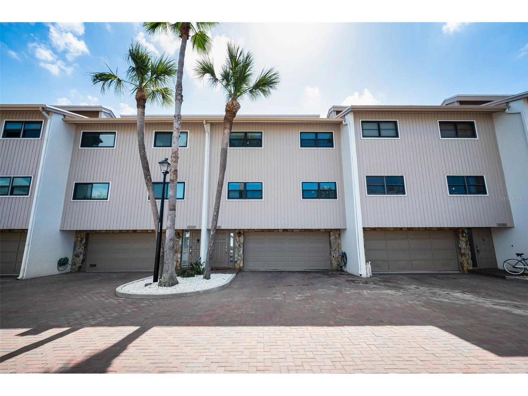 12334 Capri Circle N Treasure Island FL 33706 TB8484254 image2