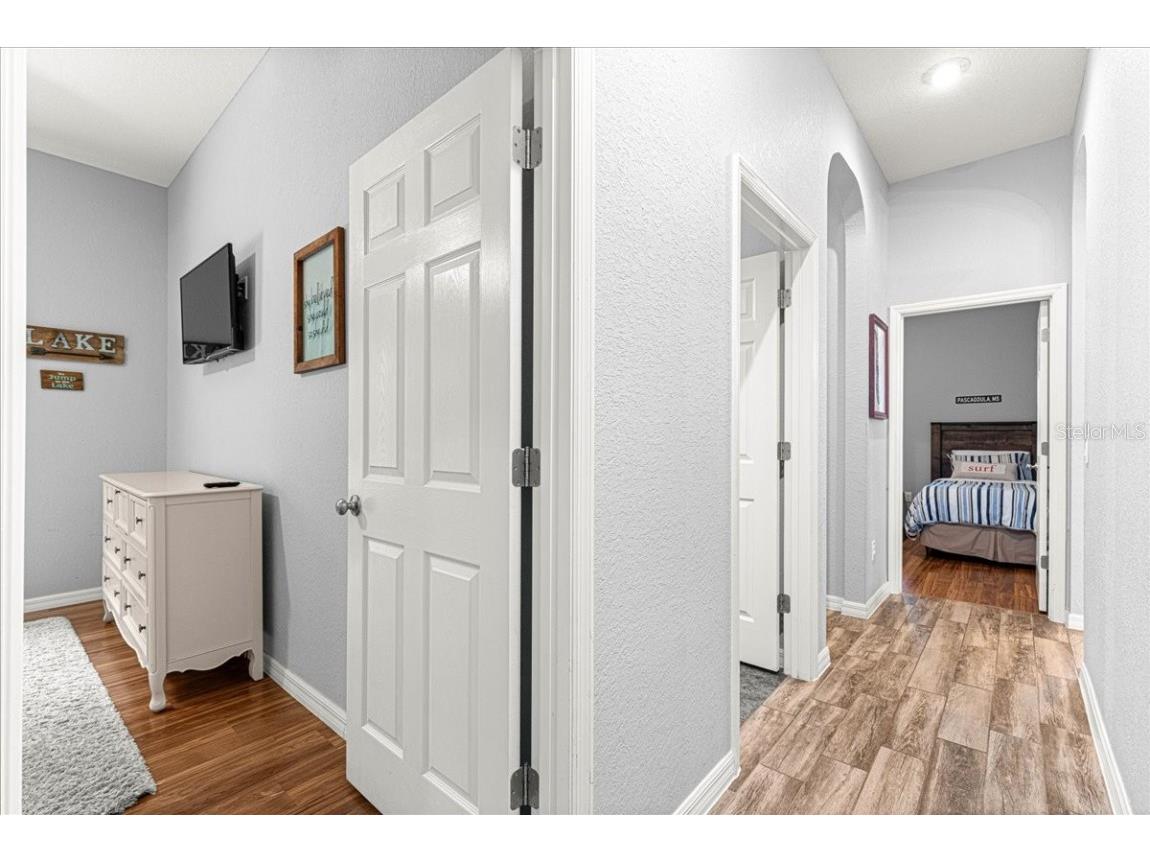 12336 E Highway 25 Ocklawaha FL 32179 - LAKE WEIR OM696216 image40