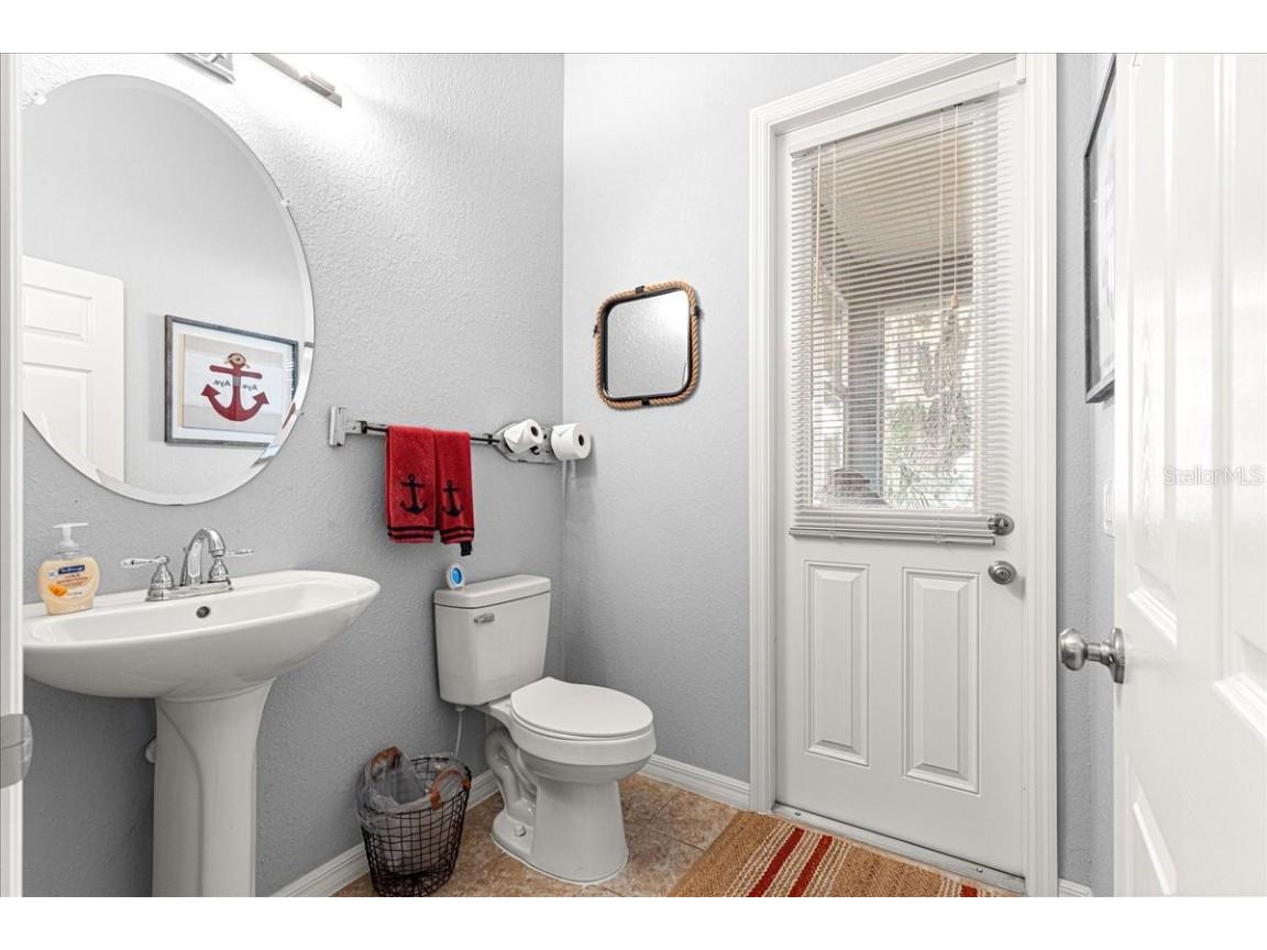 12336 E Highway 25 Ocklawaha FL 32179 - LAKE WEIR OM696216 image43