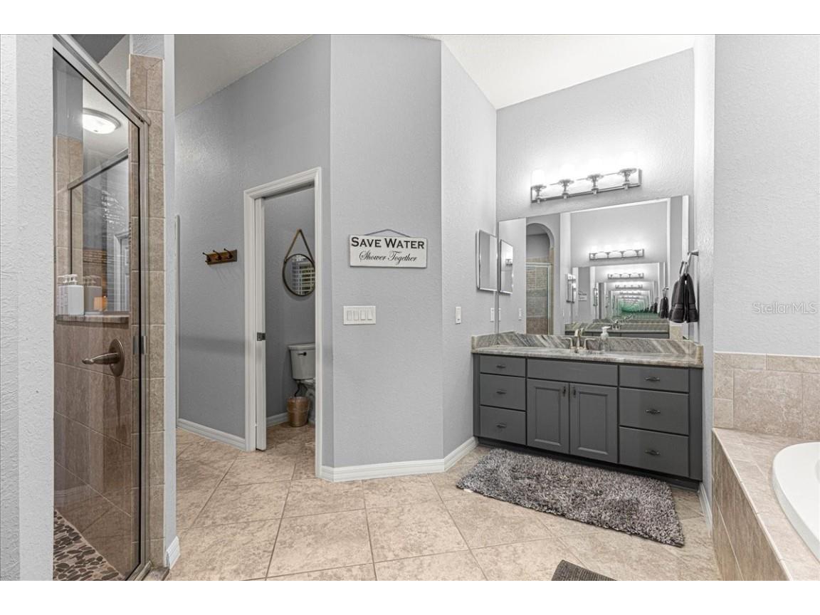 12336 E Highway 25 Ocklawaha FL 32179 - LAKE WEIR OM696216 image57