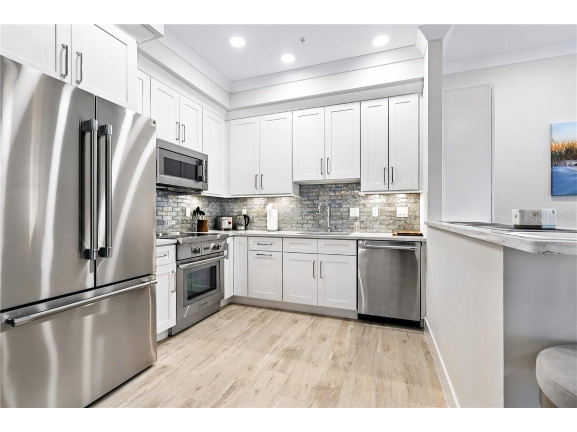 1234 15th Street #102 Sarasota FL 34236 A4670003 image11