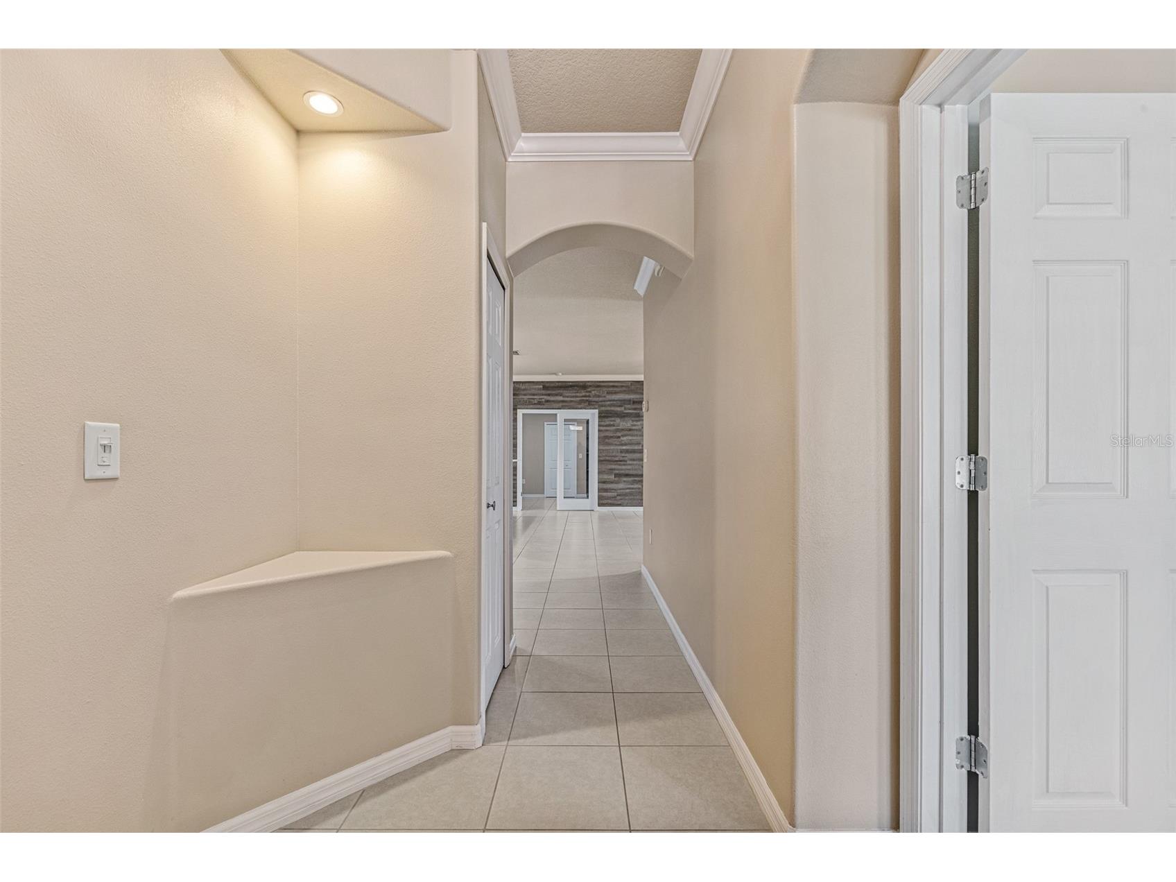 1234 Cap Diville Avenue Port Orange FL 32129 V4949966 image3